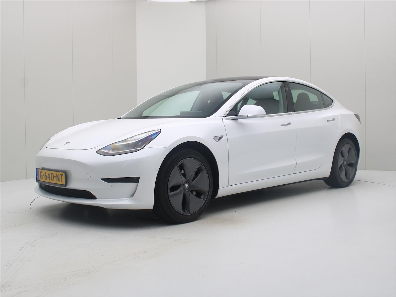 Tesla Model 3 - Long-Range AWD 351pk 75 kWh [ AUTOPILOT+620KM WLTP+PREMIUM AUDIO ] - AutoWereld.nl