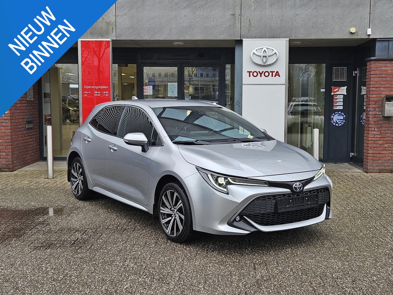 Toyota Corolla - 1.8 Hybrid Dynamic Plus - AutoWereld.nl