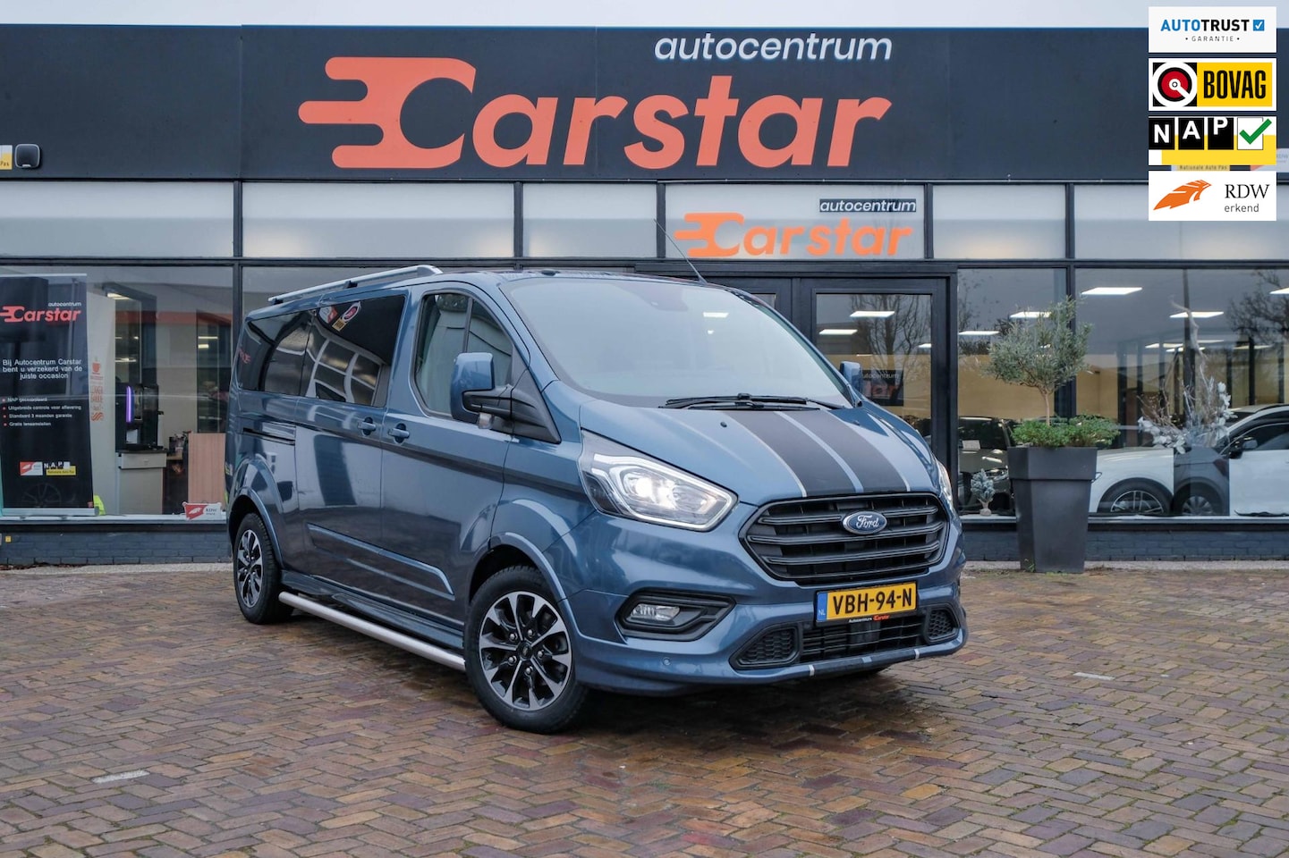 Ford Transit Custom - 310 2.0 TDCI L2H1 Sport|Navi|Cruise|Trekhk|Camera - AutoWereld.nl