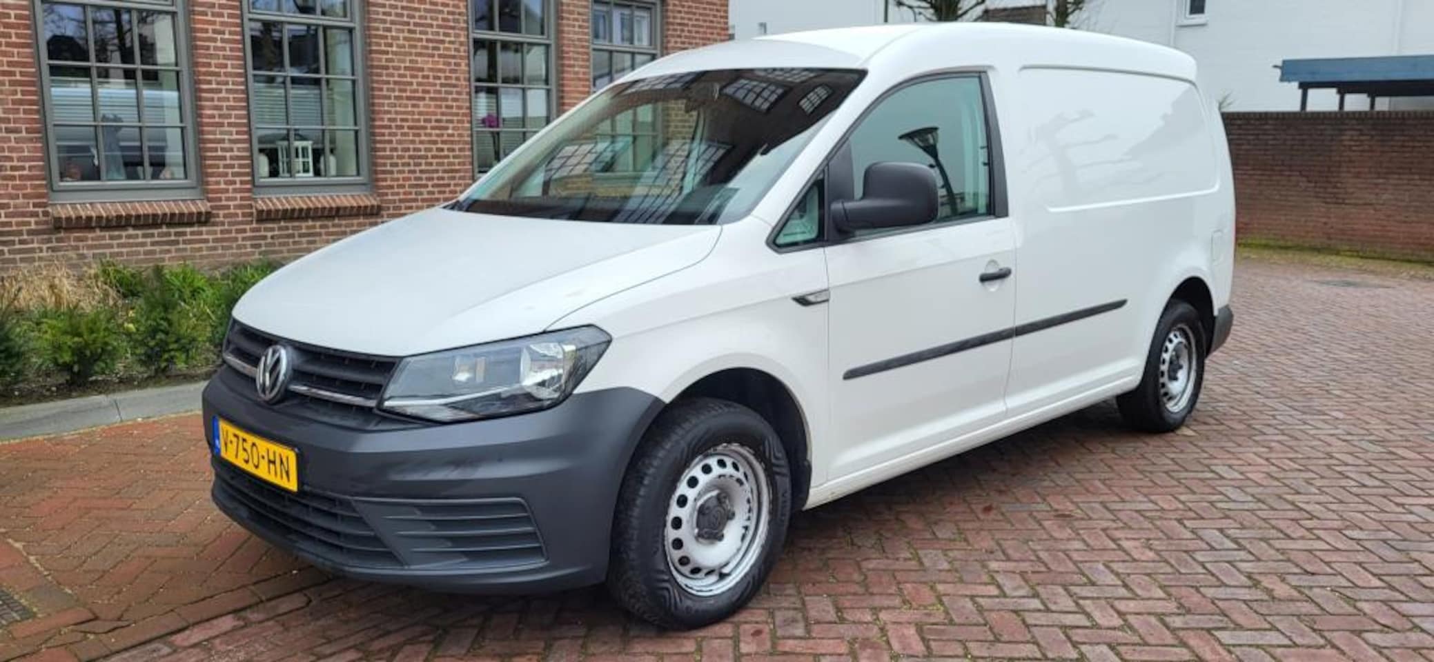 Volkswagen Caddy Maxi - 2.0 TDI L2H1 BMT Trendline met airco - AutoWereld.nl