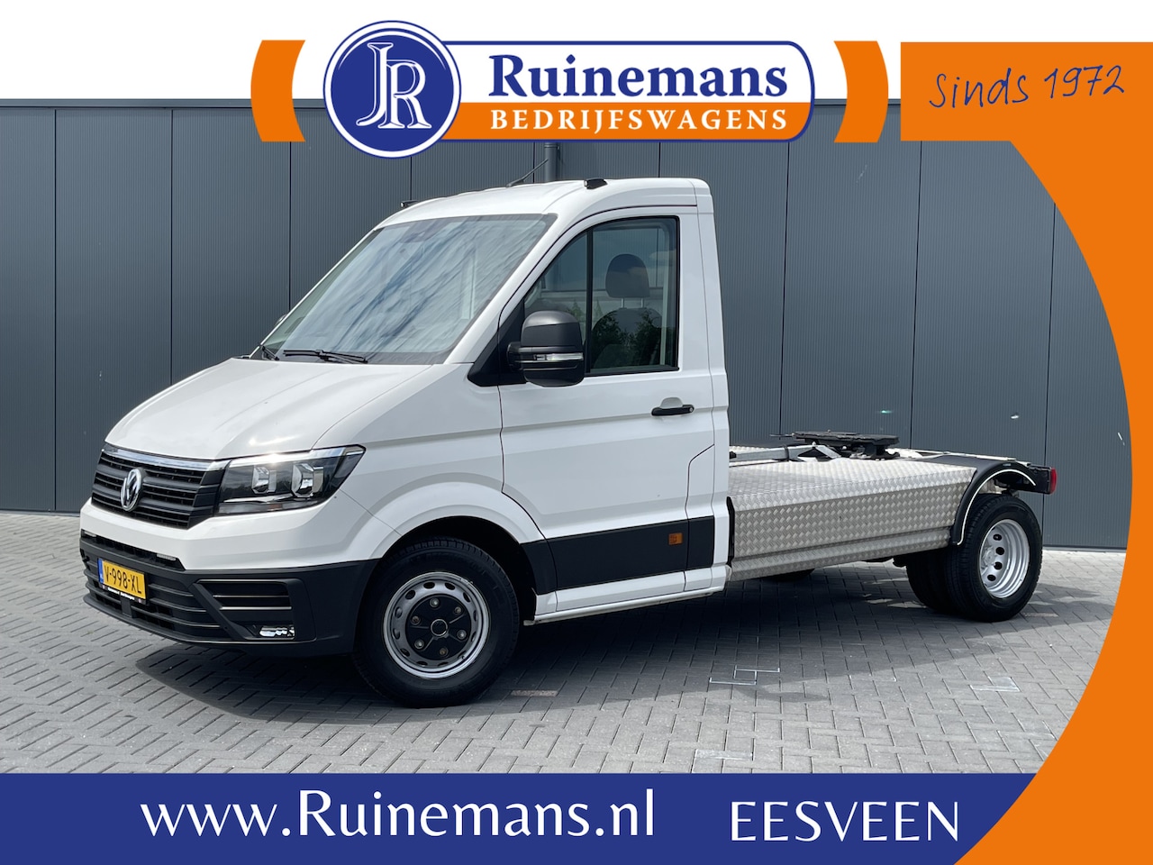 Volkswagen Crafter - 2.0 TDI 177 PK EURO 6 BE-TREKKER / UNIEK 10.301 KM!! / 1e EIG. / AIRCO / CRUISE / LANE ASS - AutoWereld.nl