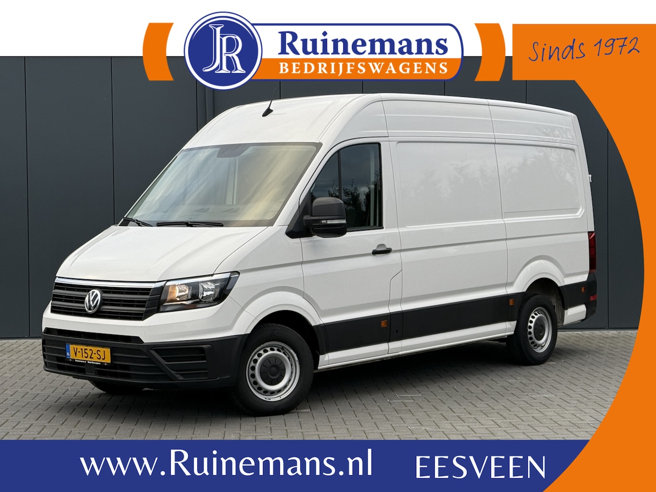 Volkswagen Crafter - 35 2.0 TDI 141 PK / L3H3 / 1e EIG. / NETTE BUS / AIRCO / CRUISE / GEVEERDE STOEL - AutoWereld.nl