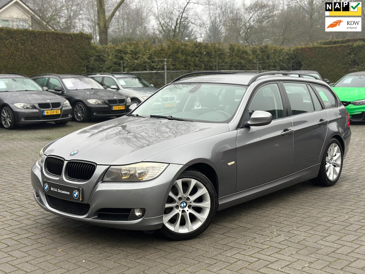 BMW 3-serie Touring - 316i Business Line|Nwe Ketting|Groot Navi|Climate control|Cruise control|Half Leder|Trekha - AutoWereld.nl