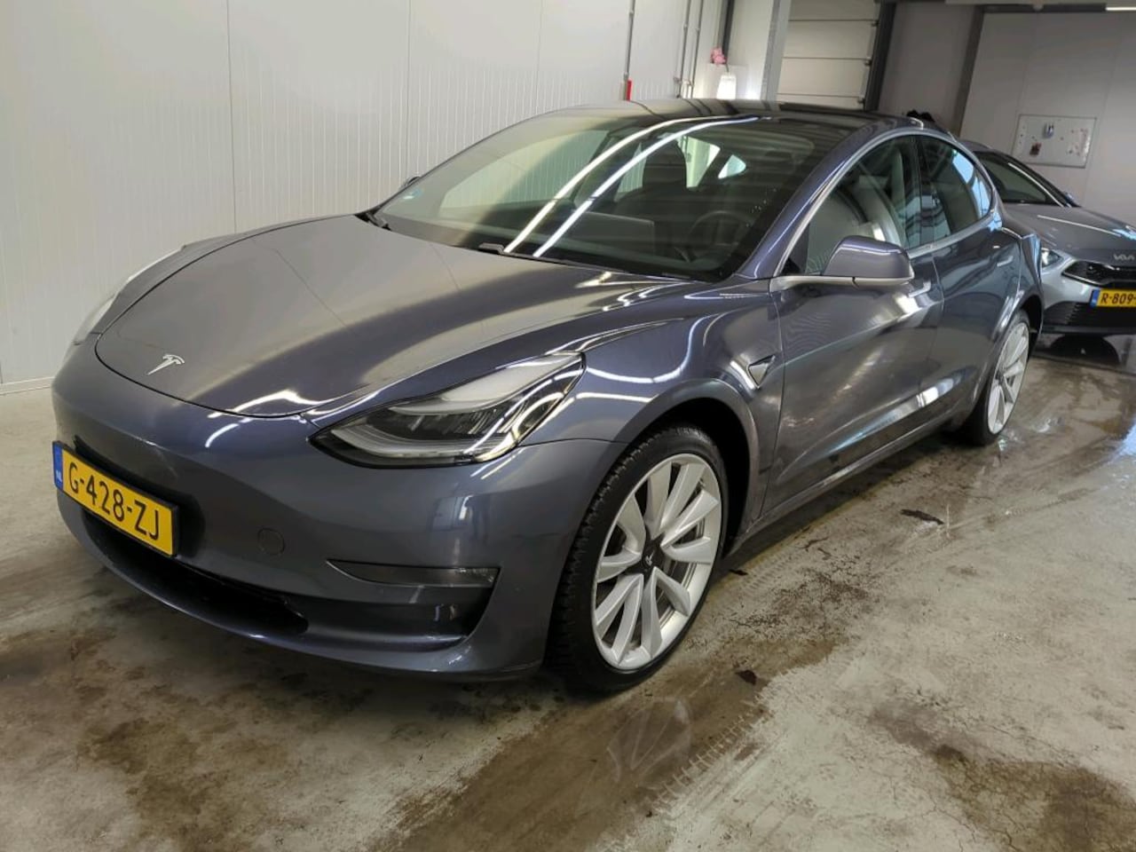 Tesla Model 3 - Long-Range AWD 351pk 75 kWh [ AUTOPILOT+19'' LMV+620KM WLTP+PREMIUM AUDIO ] - AutoWereld.nl