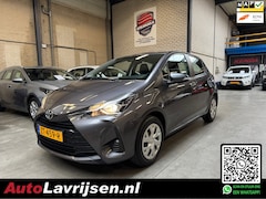 Toyota Yaris - 1.5 VVT-i ACTIVE 1E EIGENAAR 4 CYLINDER MOTOR NAVIGATIE / CAMERA 6 BAK CRUISE NL AUTO NAP