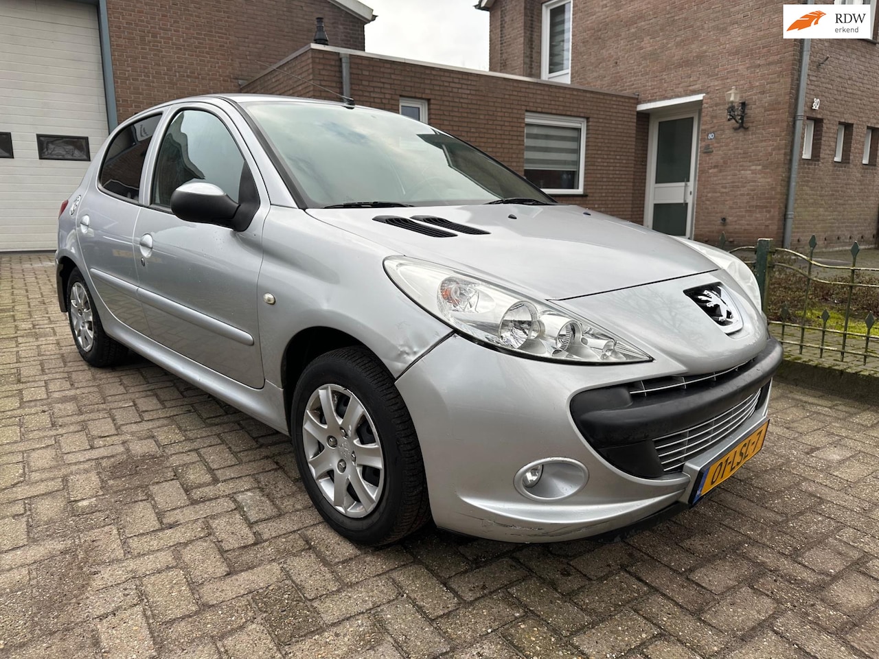 Peugeot 206 - 1.4 XS 1.4 XS ( nieuwe apk ) - AutoWereld.nl