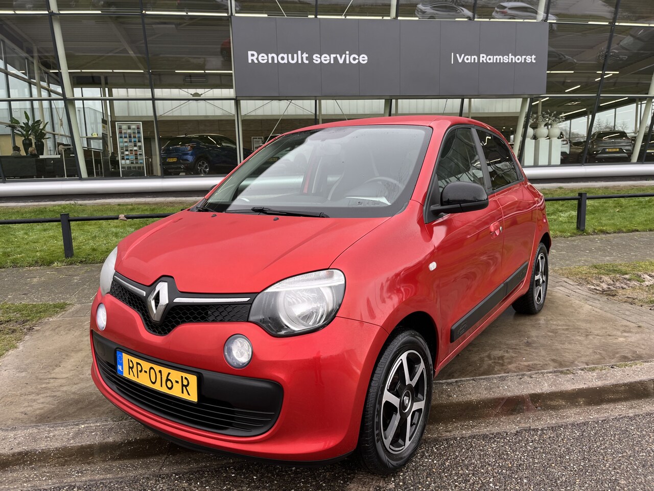 Renault Twingo - 1.0 SCe Limited / Cruise / DAB / PDC Achter / Airco / - AutoWereld.nl