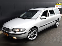 Volvo V70 - 2.3 T-5 Automaat 250 pk