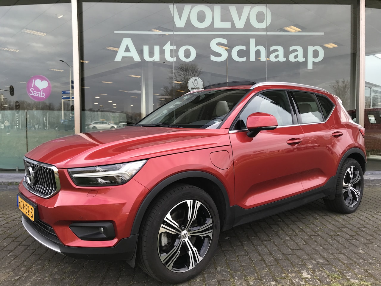 Volvo XC40 - 1.5 T5 Plug-in hybrid Inscription | Rijklaar incl 12 mnd Bovag | Panoramadak Trekhaak Keyl - AutoWereld.nl