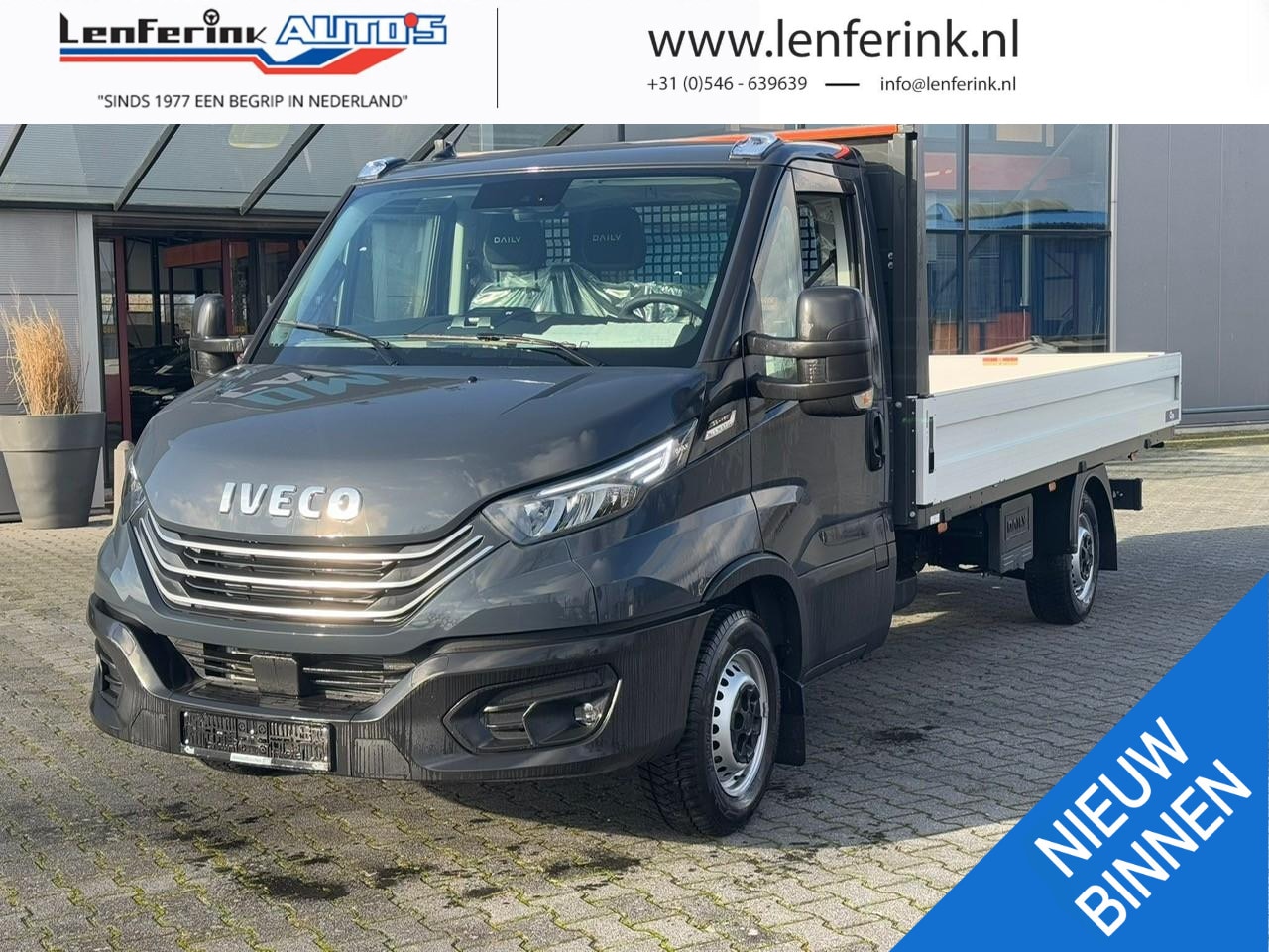 Iveco Daily - 35S18 180 pk Aut. Pick Up / Open Laadbak AirPro Luchtvering, Trekhaak 3.500 kg, Navi, Nieu - AutoWereld.nl