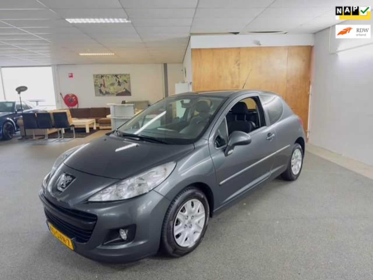 Peugeot 207 - 1.4 VTi Access Apk Nieuw,Airco,Cruise,E-Ramen,N.A.P,2 sleutels + Boekjes,Topstaat!! - AutoWereld.nl