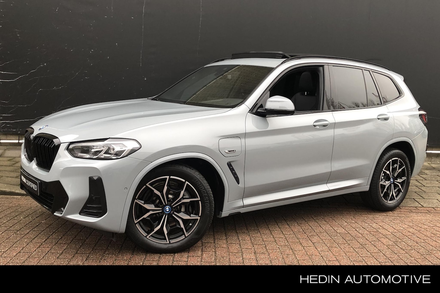 BMW X3 - xDrive30e High Executive | M Sportpakket | Panorama Dak | Trekhaak Elektrisch Uitklapbaar - AutoWereld.nl