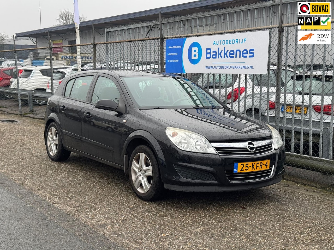 Opel Astra - 1.6 Cosmo | Airco | Cruise | Trekhaak - AutoWereld.nl