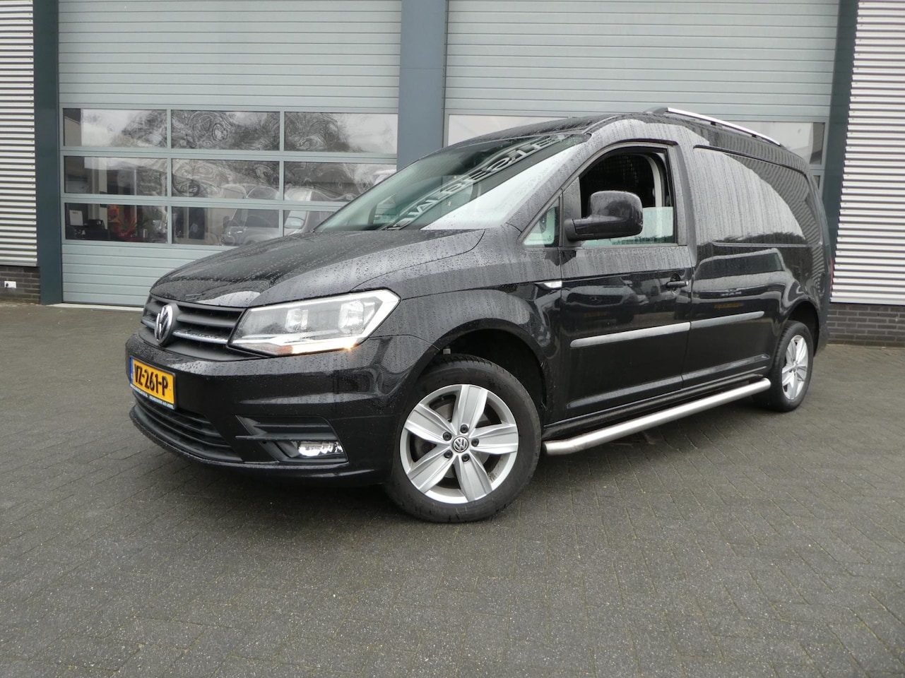 Volkswagen Caddy Maxi - 2.0tdi euro 6 , met airco , navigatie , trekhaak - AutoWereld.nl