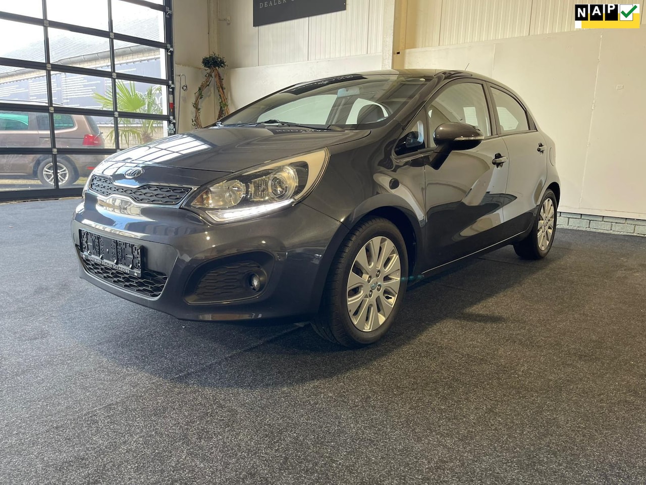 Kia Rio - 1.4 CVVT Comfort Pack Airco Cruise Control Parkeersensoren Led/Xenon Verlichting Lichtmeta - AutoWereld.nl