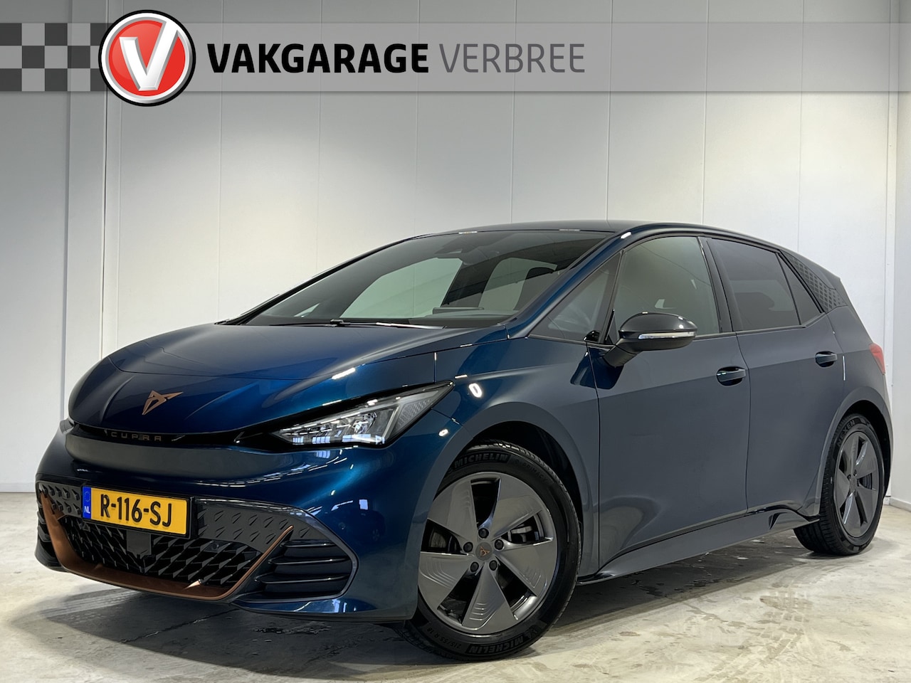 CUPRA Born - Business 62 kWh | Navigatie/Android/Apple Carplay | LM Velgen 18" | PDC Voor en Achter | S - AutoWereld.nl