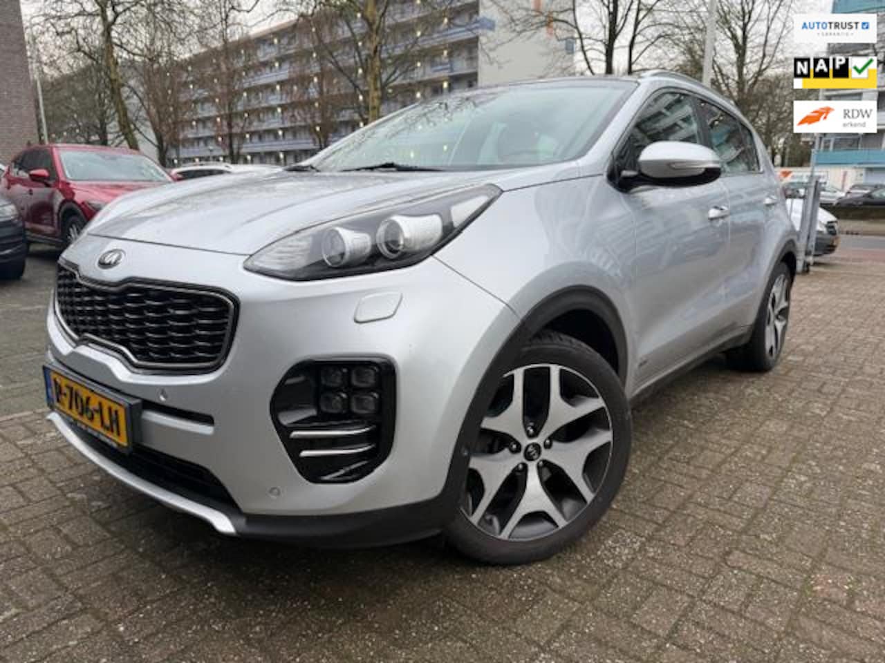 Kia Sportage - 1.6 T-GDI 4WD GT-Line PlusLine Leer/Pano/Park assist - AutoWereld.nl