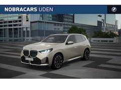 BMW X3 - 20 xDrive M Sport Automaat / Panoramadak / Trekhaak / Sportstoelen / Adaptieve LED / Parki