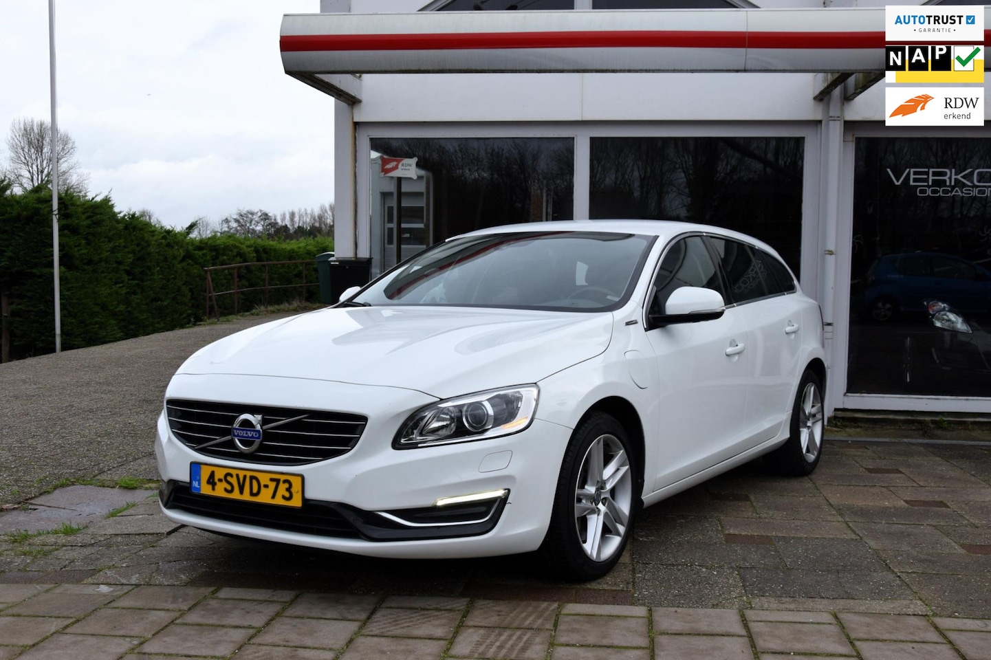 Volvo V60 - 2.4 D6 AWD Plug-In Hybrid Summum 2.4 D6 AWD Plug-In Hybrid Summum - AutoWereld.nl