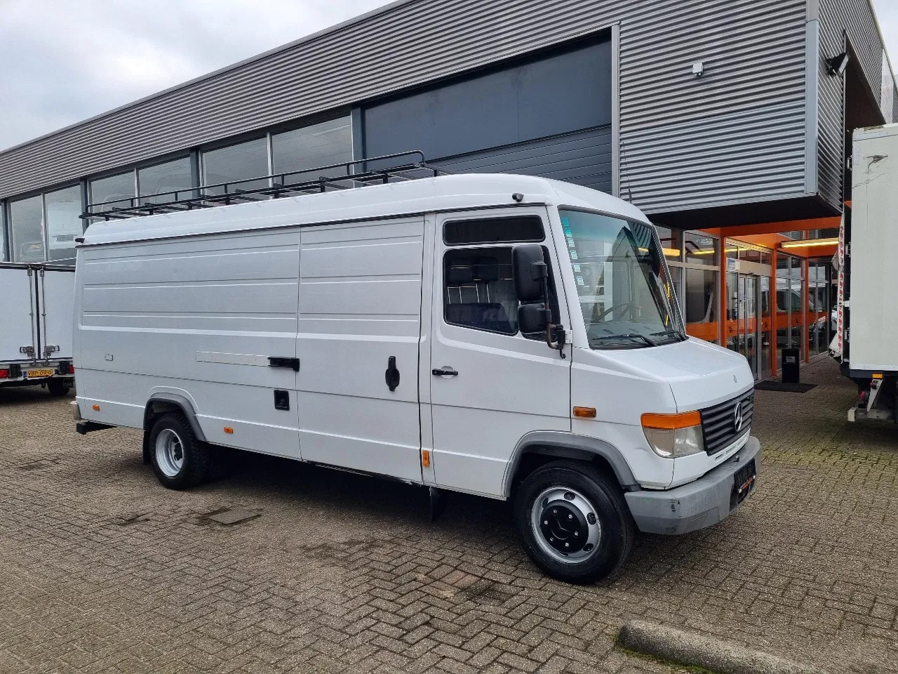 Mercedes-Benz Vario - 814 L3H2 MAXI/ Imperiaal WB 425 CM - AutoWereld.nl