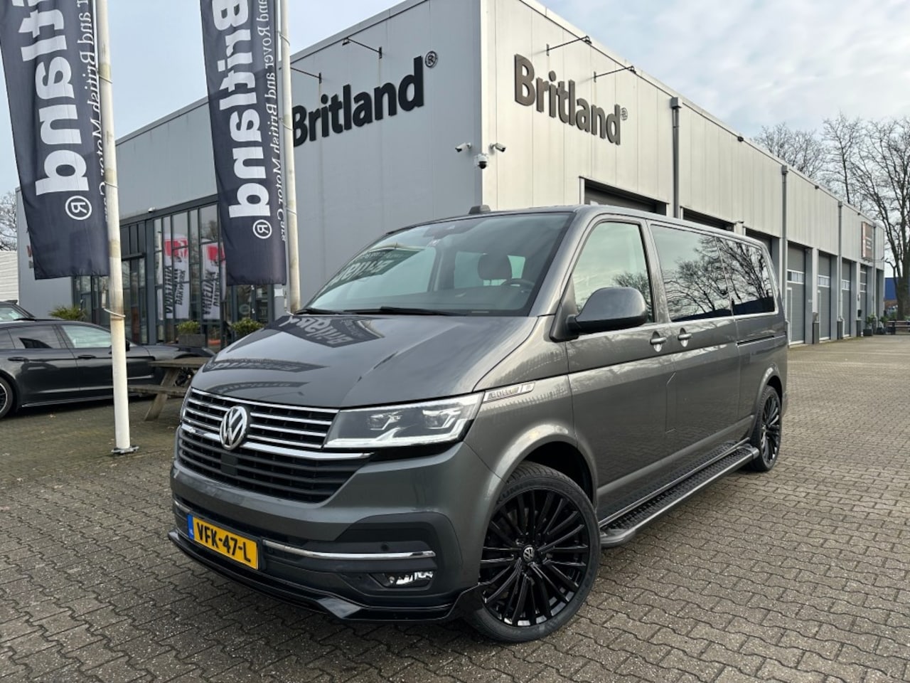 Volkswagen Transporter - 2.0 TDI 199pk DSG BULLI DC bj2020 *Led *Virtual cockpit *Adaptiv - AutoWereld.nl