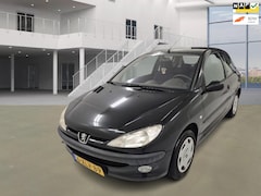 Peugeot 206 - 1.4 Gentry