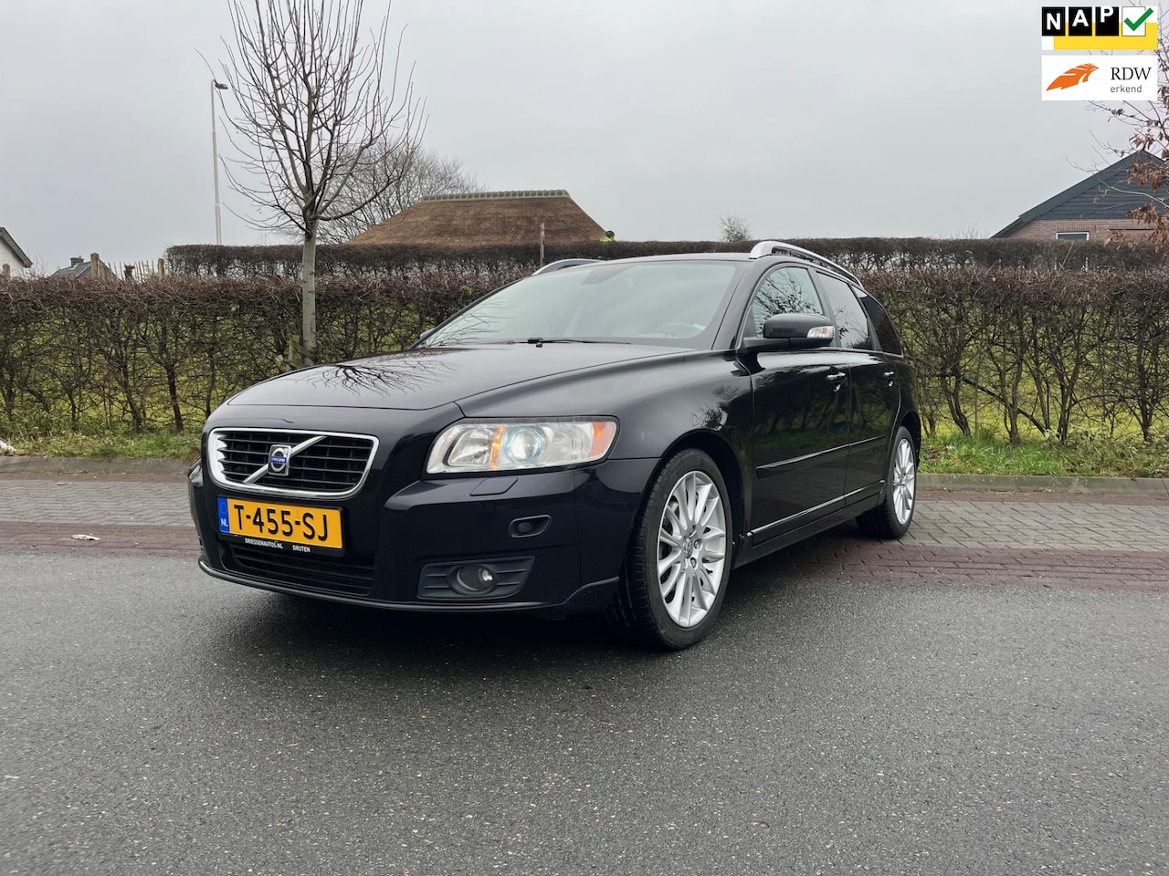 Volvo V50 - 1.8F 1.8F , Leer, Xenon, PDC, Trekhaak - AutoWereld.nl