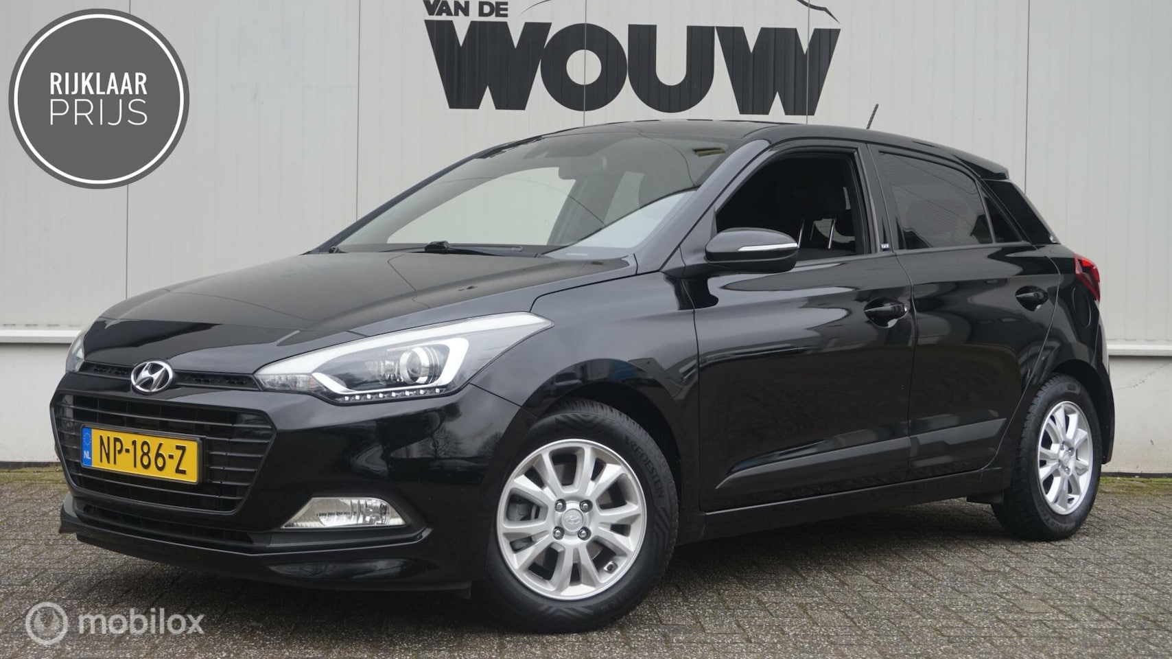 Hyundai i20 - 1.0 T-GDI100pk Go! Navigatie | Trekhaak | Achteruitrijcamera - AutoWereld.nl