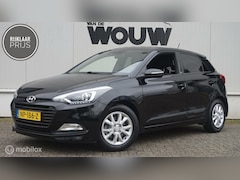 Hyundai i20 - 1.0 T-GDI100pk Go Navigatie | Trekhaak | Achteruitrijcamera