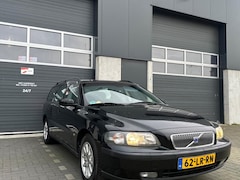 Volvo V70 - 2.4