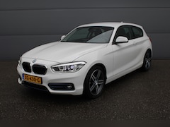 BMW 1-serie - 118i Executive AUTOMAAT | NAVI | PDC |