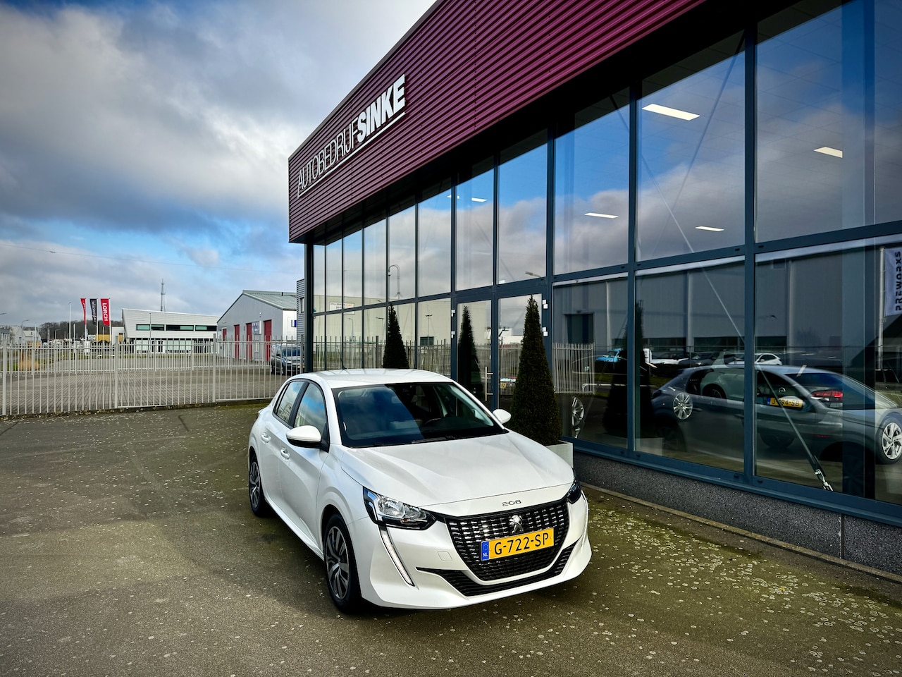 Peugeot 208 - 1.2 PureTech Active NAVI ECC CRUISE - AutoWereld.nl