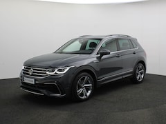 Volkswagen Tiguan - R-Line 1.5 TSI 150pk DSG Automaat Adaptive cruise control, Navigatie, Achteruitrijcamera,