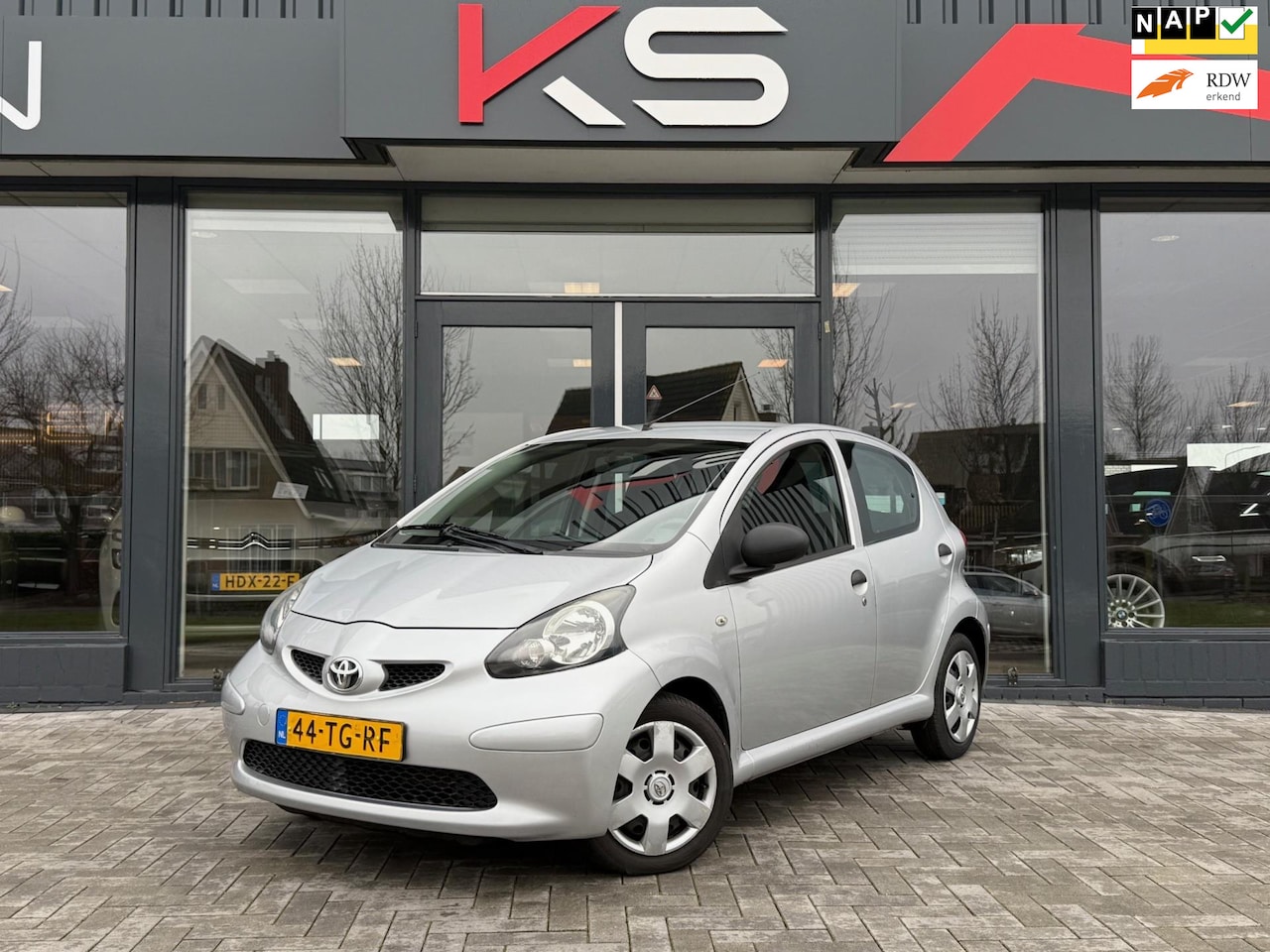 Toyota Aygo - 1.0-12V 1e eigenaar Nap 38000km - AutoWereld.nl