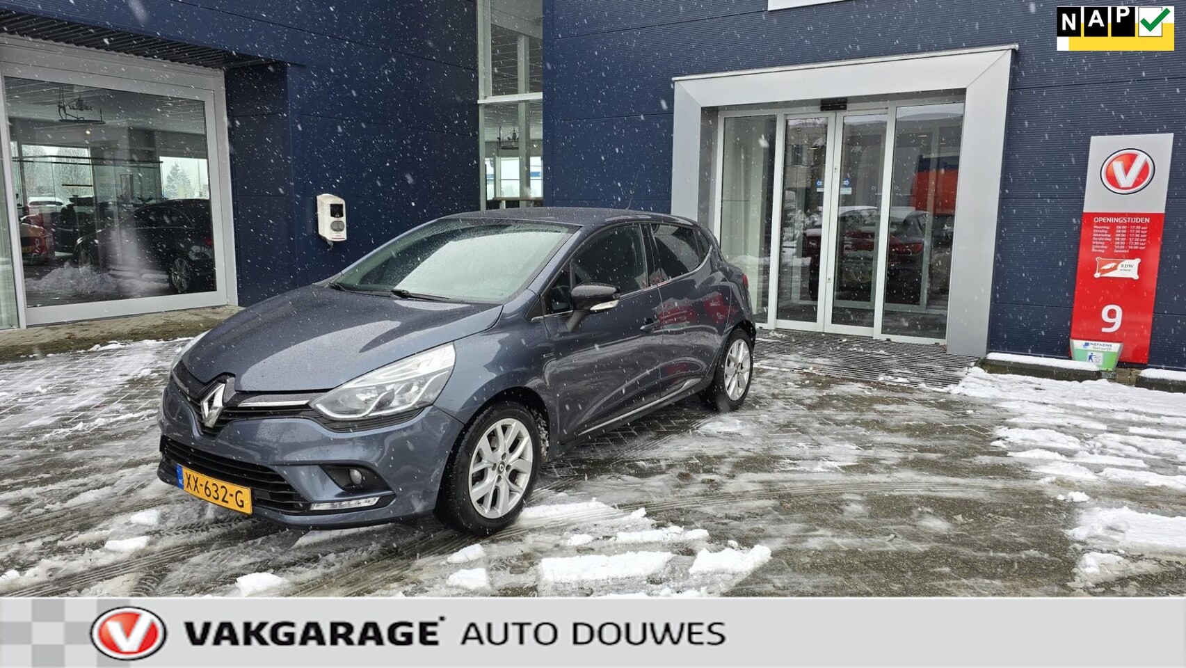 Renault Clio - 0.9 TCe Limited | NAP |Cruise Control | Airco | Keyless Entry | 5drs. - AutoWereld.nl