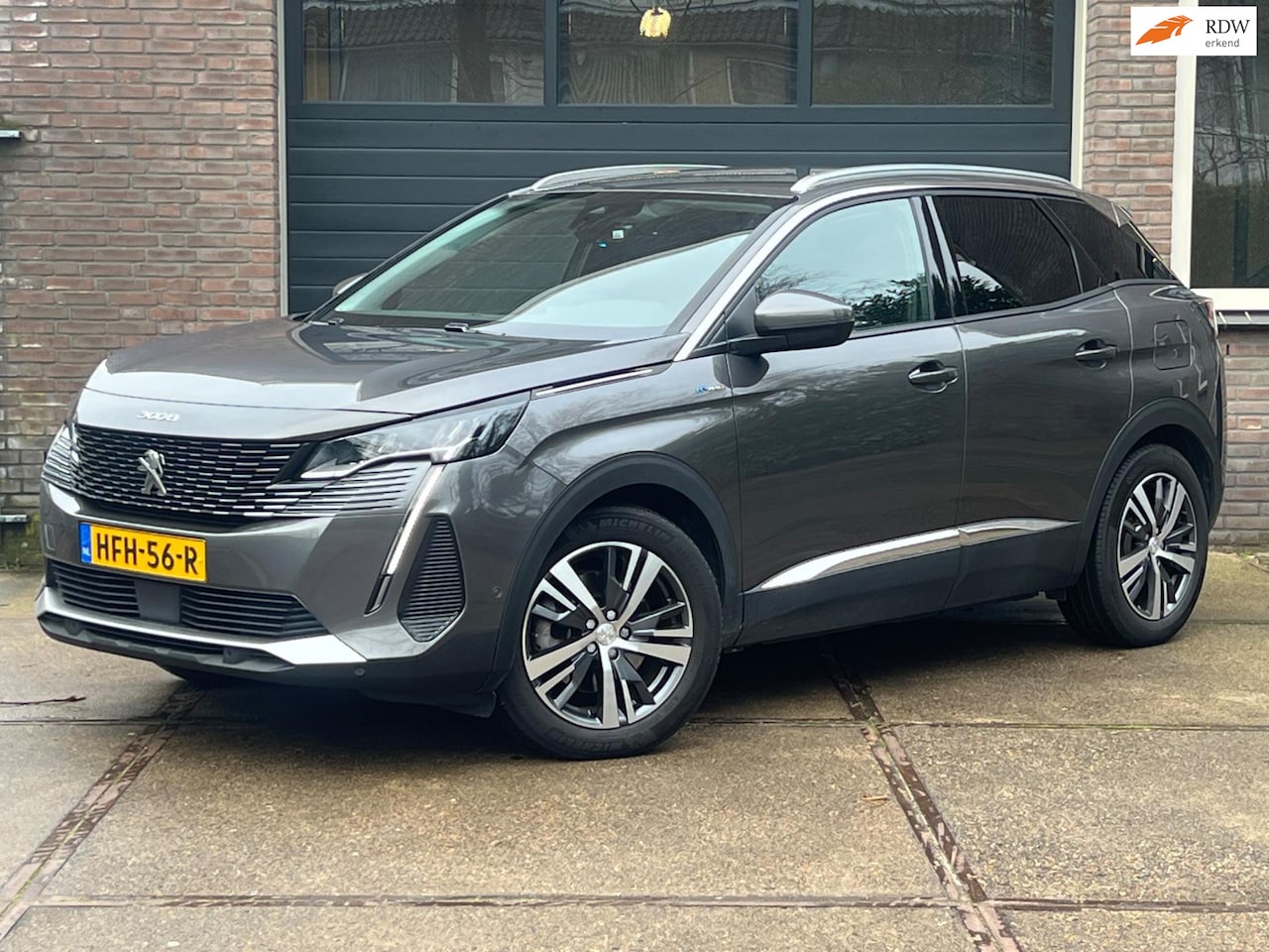 Peugeot 3008 - HYbrid 225 Allure | Trekhaak | Adaptive Cruise Control | Handsfree achterklep | Stoelverwa - AutoWereld.nl