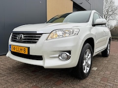 Toyota RAV4 - 2.0 16v VVT-i 4WD 158pk CVT | NL Auto | Camera | Trekhaak | Stoelverwarming | Navi |