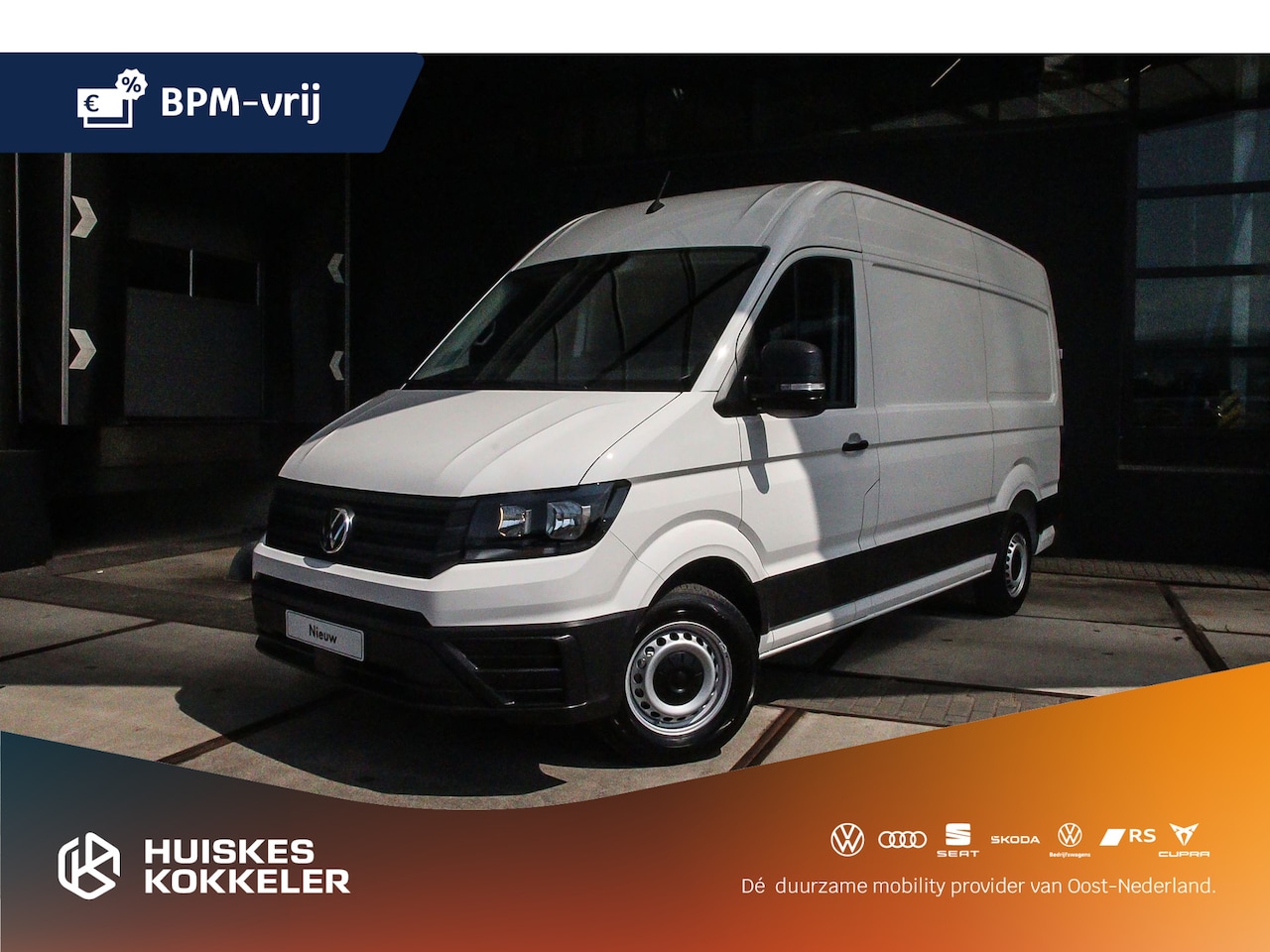 Volkswagen Crafter - 2.0 TDI 140PK L3H3 3.5T Nieuw Model | Digital Cockpit | Trekhaak | Parkeersensoren *Actie - AutoWereld.nl