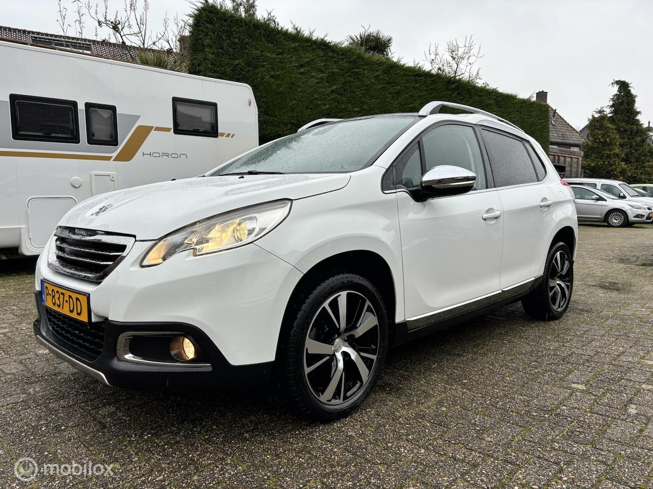 Peugeot 2008 - 1.6 VTi Allure Panorama dak / climate control - AutoWereld.nl