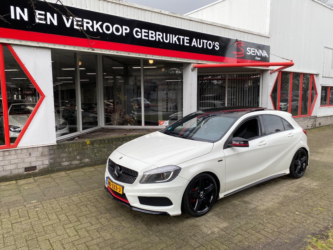 Mercedes-Benz A-klasse - 250 Sport - AMG pakket - Pano - Leer - AutoWereld.nl