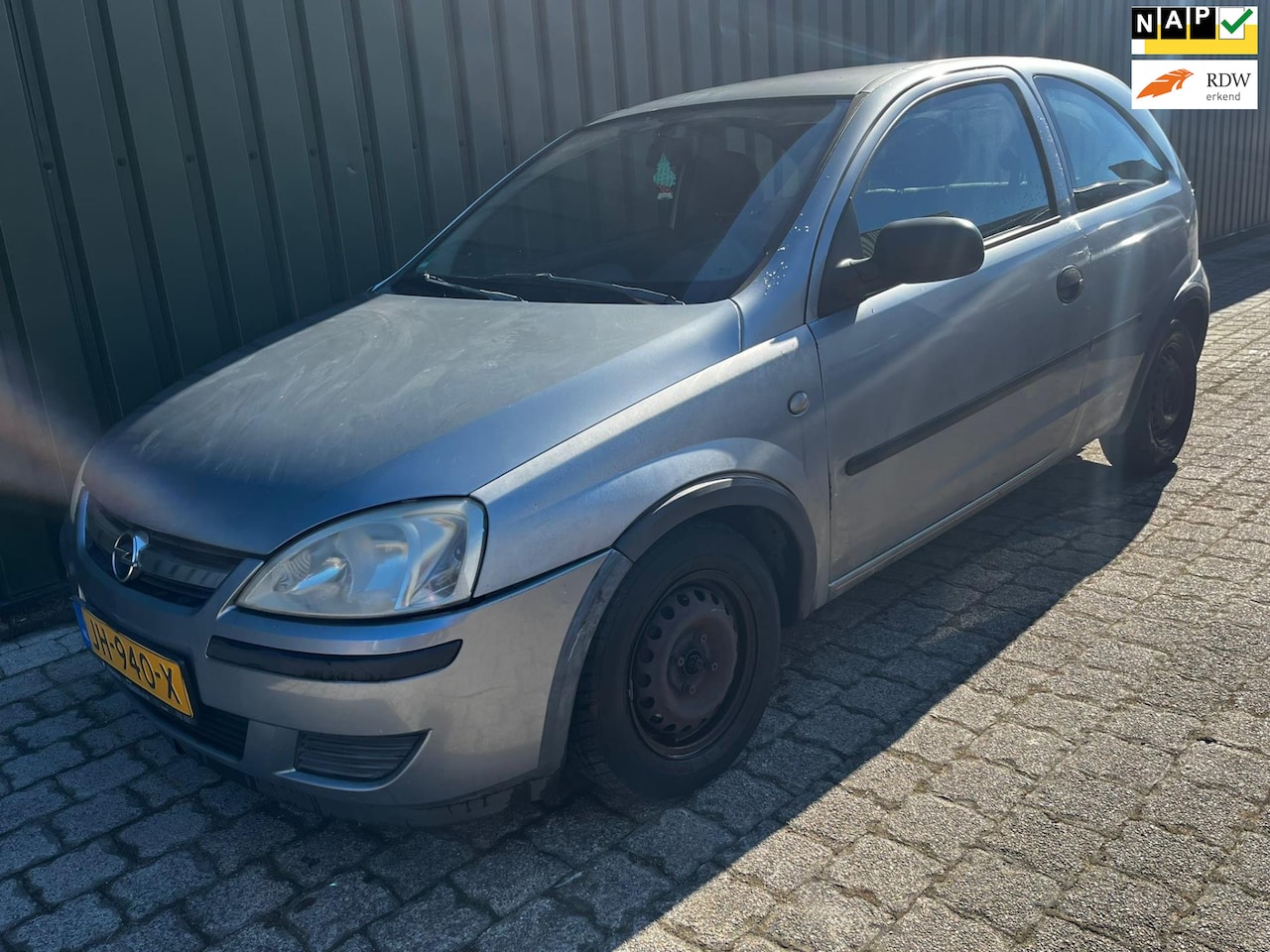 Opel Corsa - 1.0-12V Essentia 1.0-12V Essentia - AutoWereld.nl