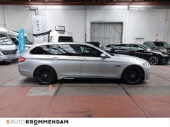 BMW 5-serie Touring - 520d 190 pk Automaat leer, trekhaak, navigatie