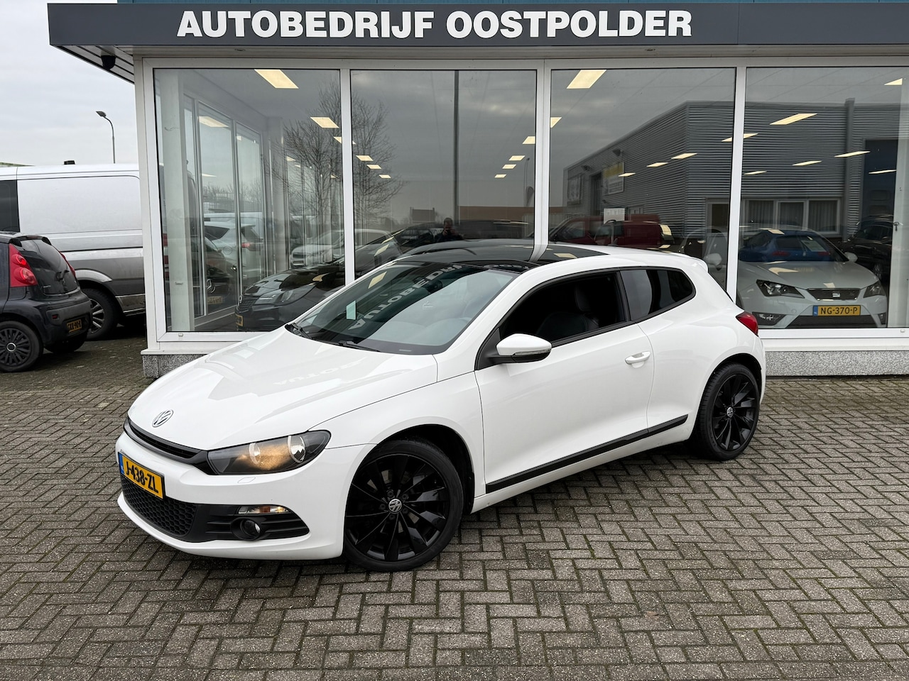 Volkswagen Scirocco - 2.0 TSI - AutoWereld.nl