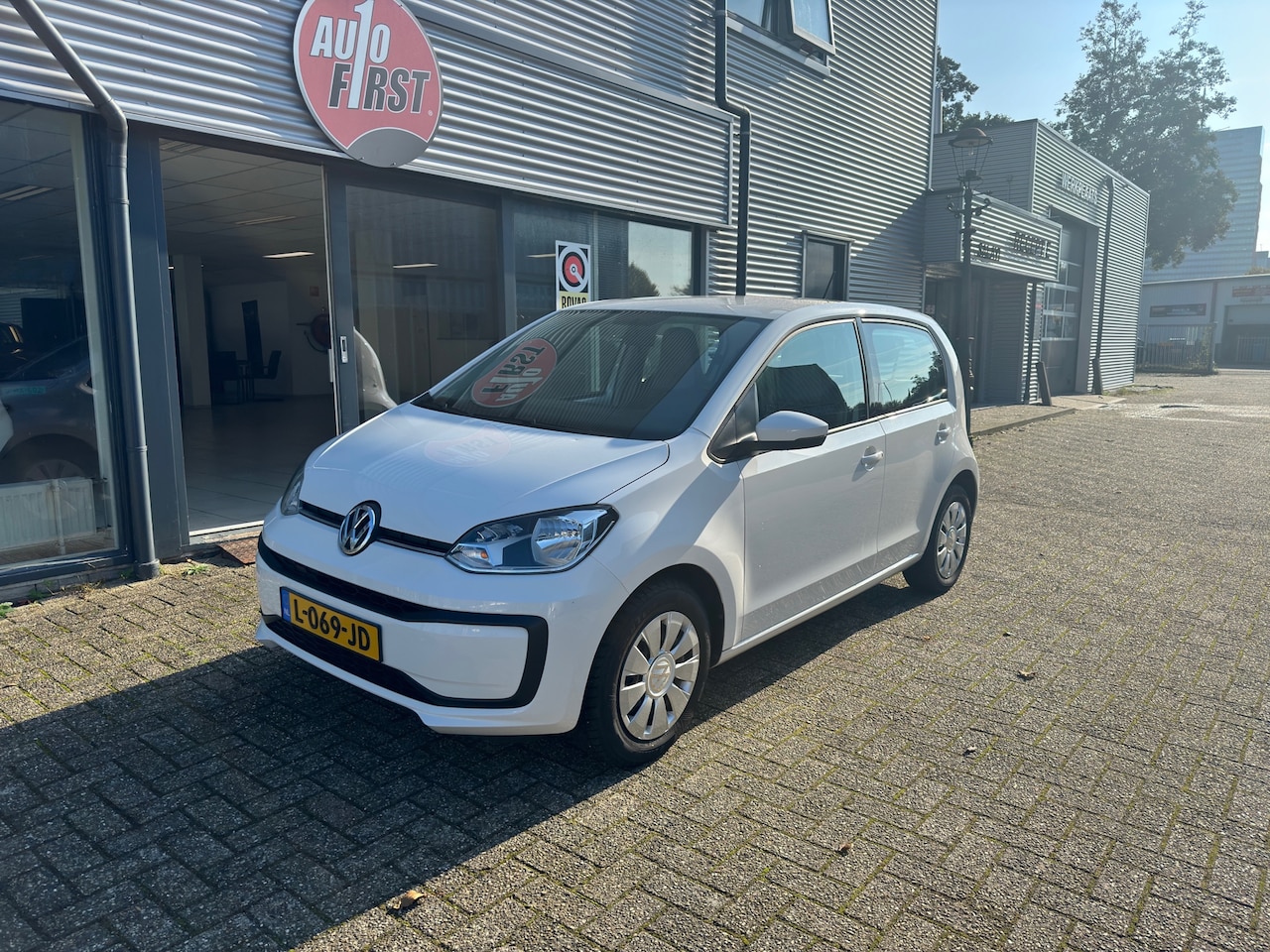 Volkswagen Up! - 1.0 BMT move up! Airco | Bluetooth | - AutoWereld.nl