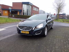 Volvo V60 - 2.0 D3 Kinetic