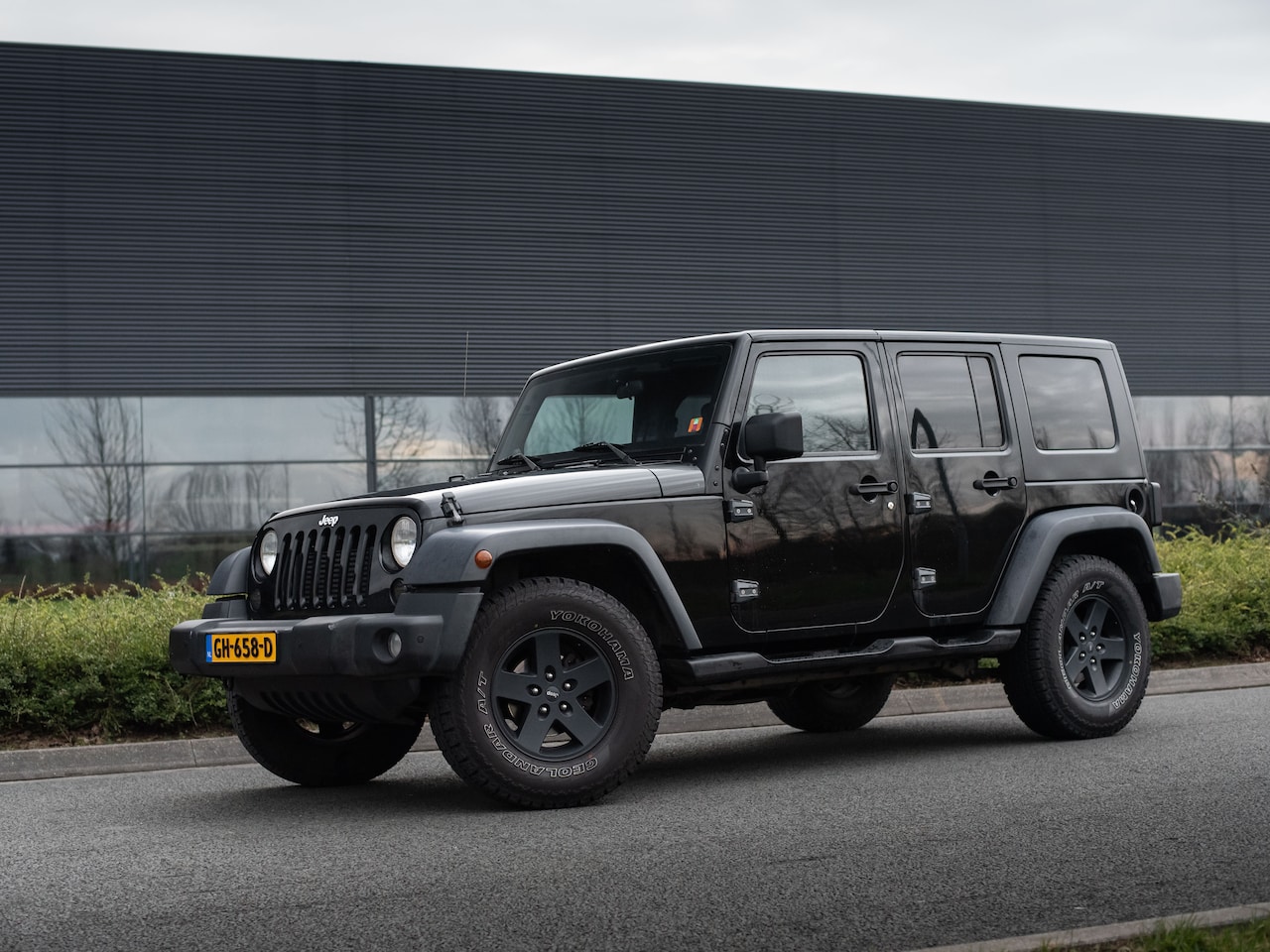 Jeep Wrangler Unlimited - 2.8 CRD Rubicon Automaat 177pk Youngtimer - AutoWereld.nl