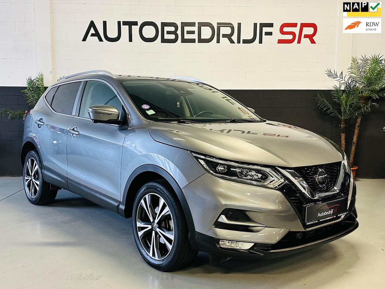 Nissan Qashqai - 1.2 N-Connecta Panoramadak! Automaat! Weinig KM! Nieuwe Banden! 360 camera - AutoWereld.nl