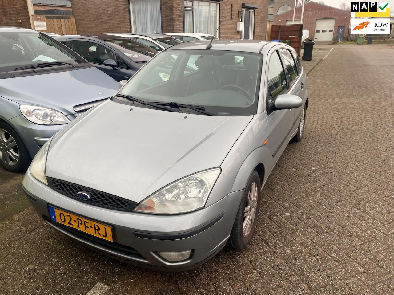 Ford Focus - 1.6-16V Futura leer clima - AutoWereld.nl