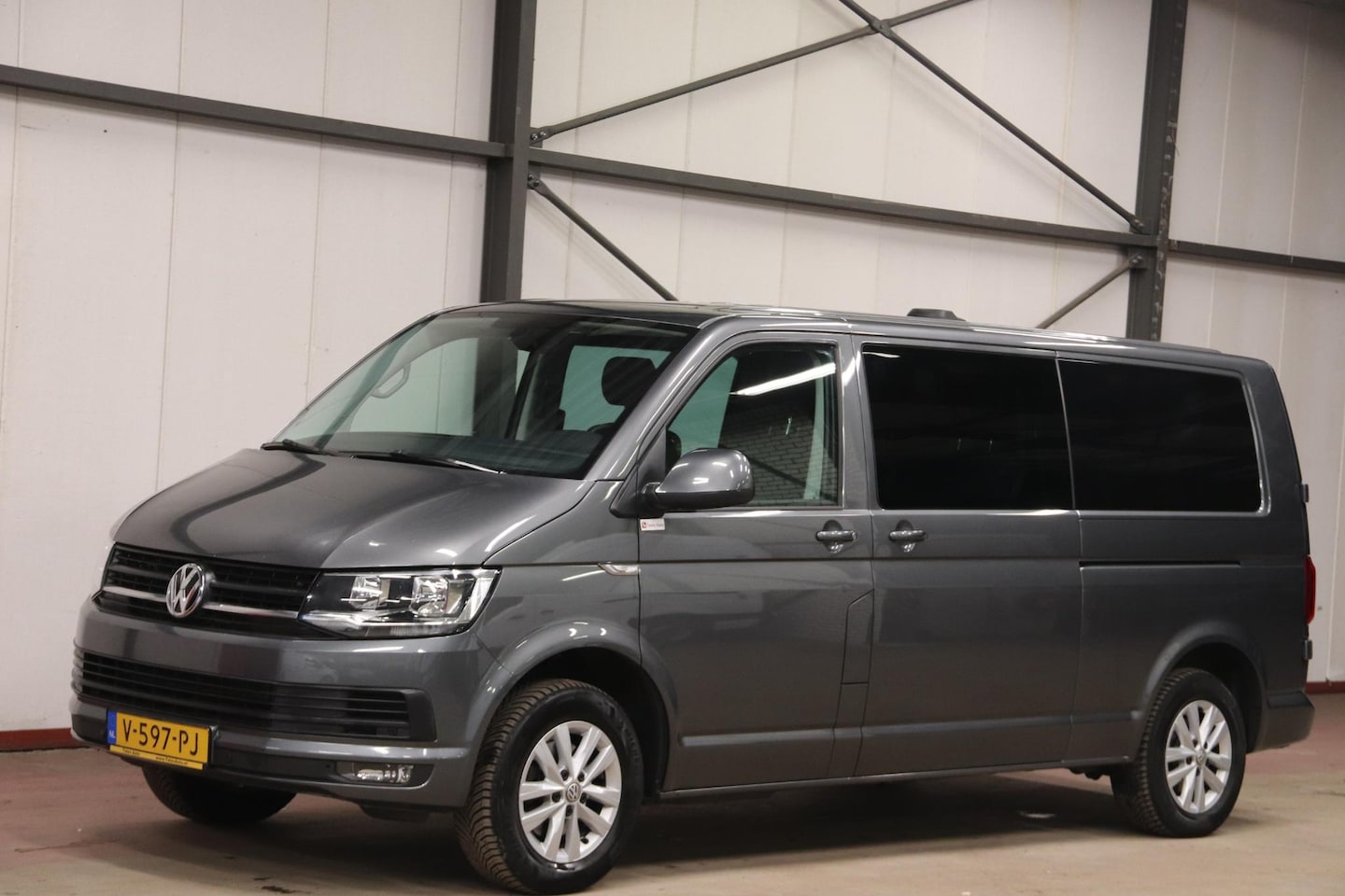 Volkswagen Transporter - 2.0 TDI L2H1 DC DUBBEL CABINE DSG AUTOMAAT - AutoWereld.nl