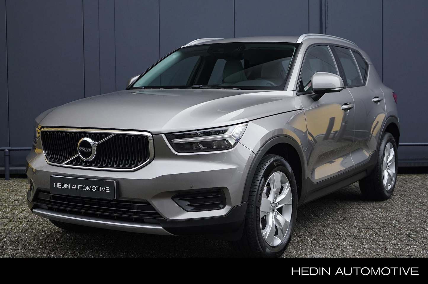 Volvo XC40 - 1.5 T2 Business Pro | Park assist | Lederen bekleding | Parkeerverwarming | Cruise control - AutoWereld.nl